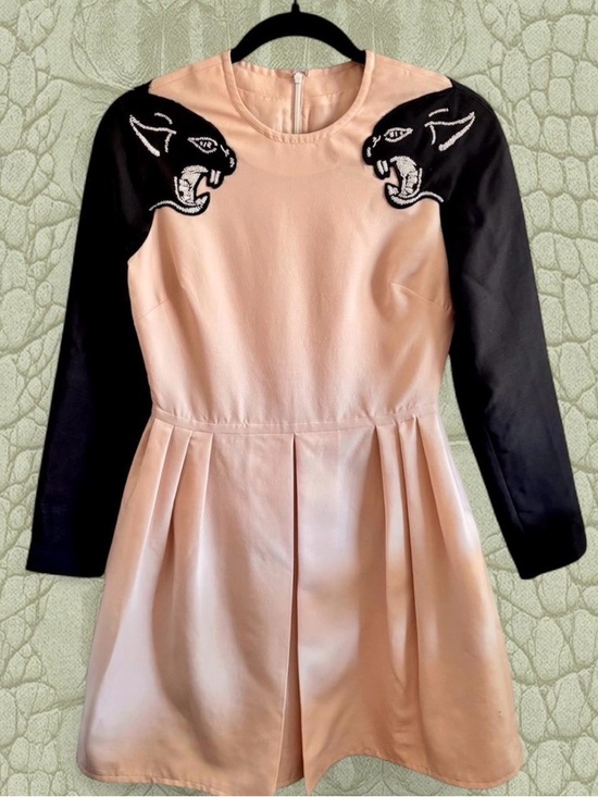 Valentino Garavani Dresses & Skirts - 🖤SOLD🖤Valentino Garavani Pink Dress with Black Panther Shoulder Appliqués